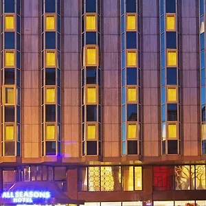 Seasons 4*, Istanbul Turkey