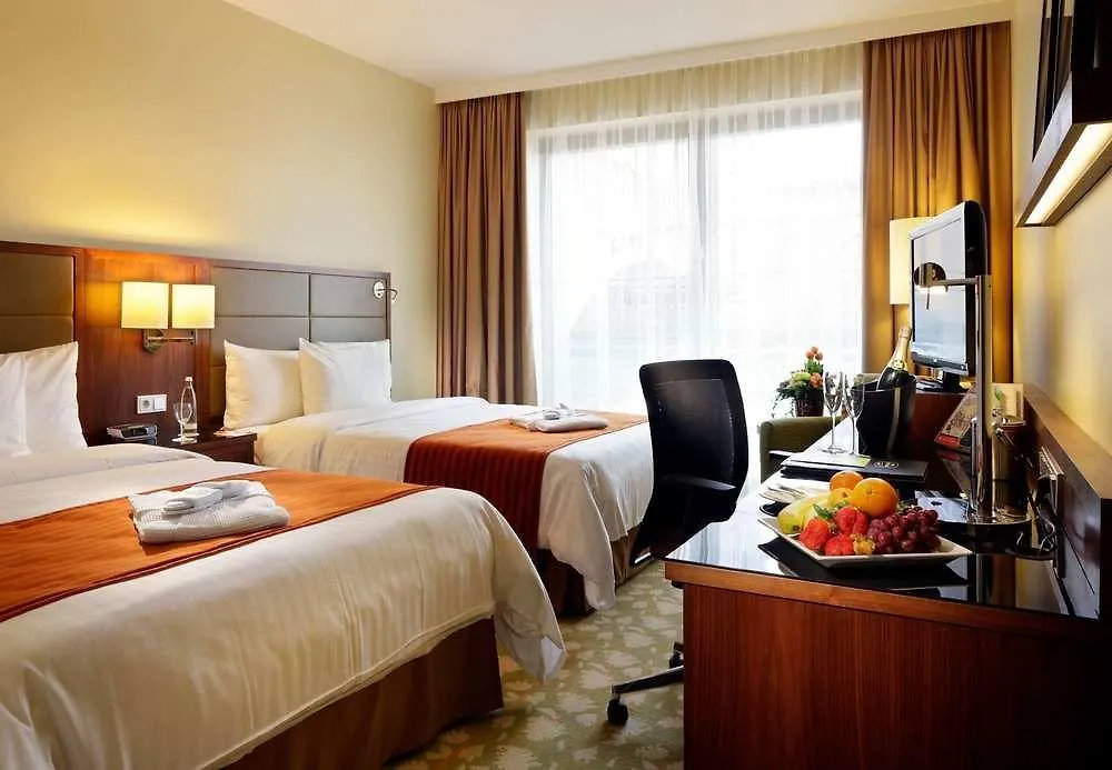Hotel Courtyard By Marriott Brema 4*,
